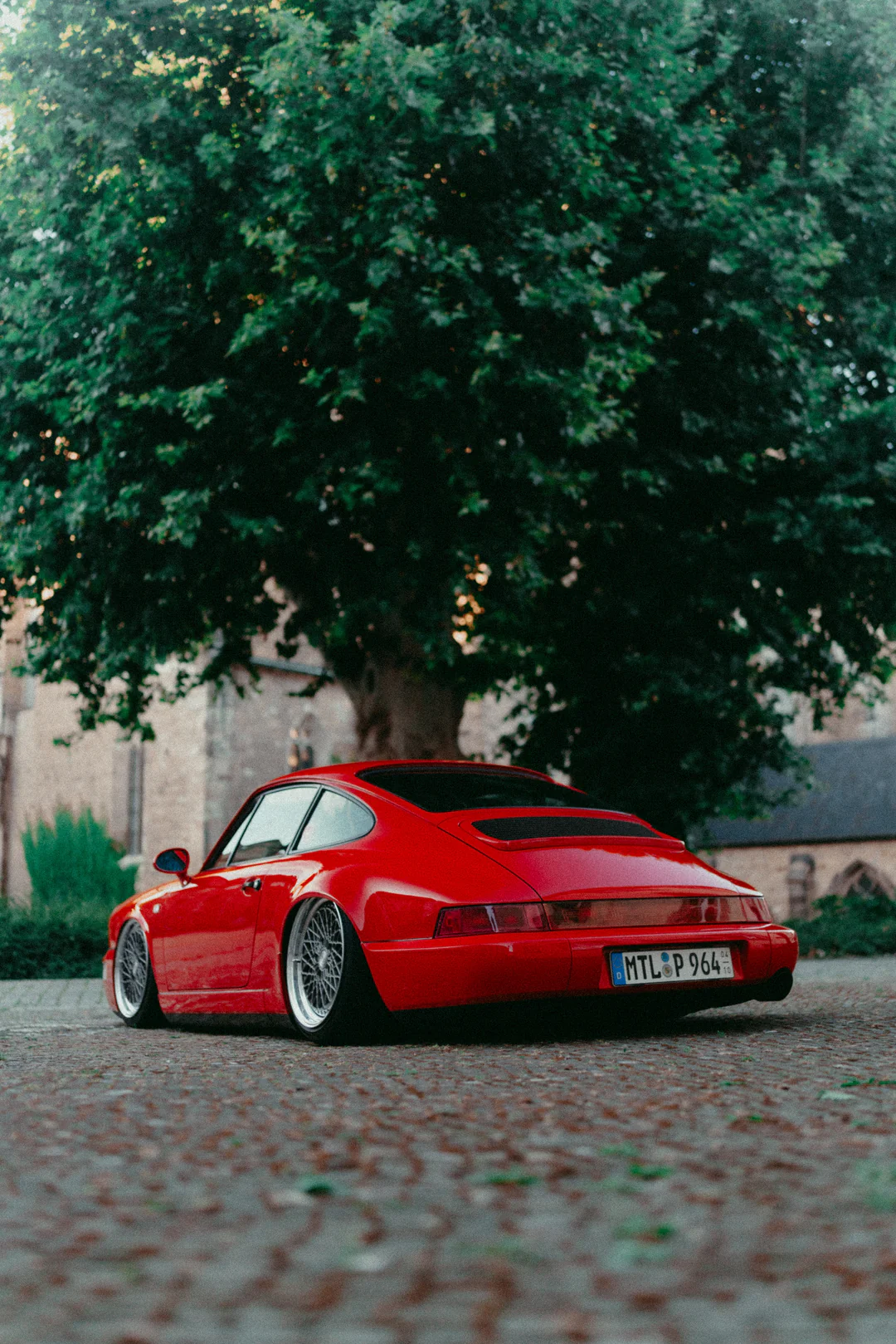 Mike Crawat 2024 35mm Film Look Presets *NEW* – Gói preset hoài cổ của phim 35mm dành cho ảnh về xe hơi - ô tô - thiên nhiên - chân dung (xmp/acr, dng) K43L55 8 mike crawat 2024 35mm film look presets nencyha.com 7