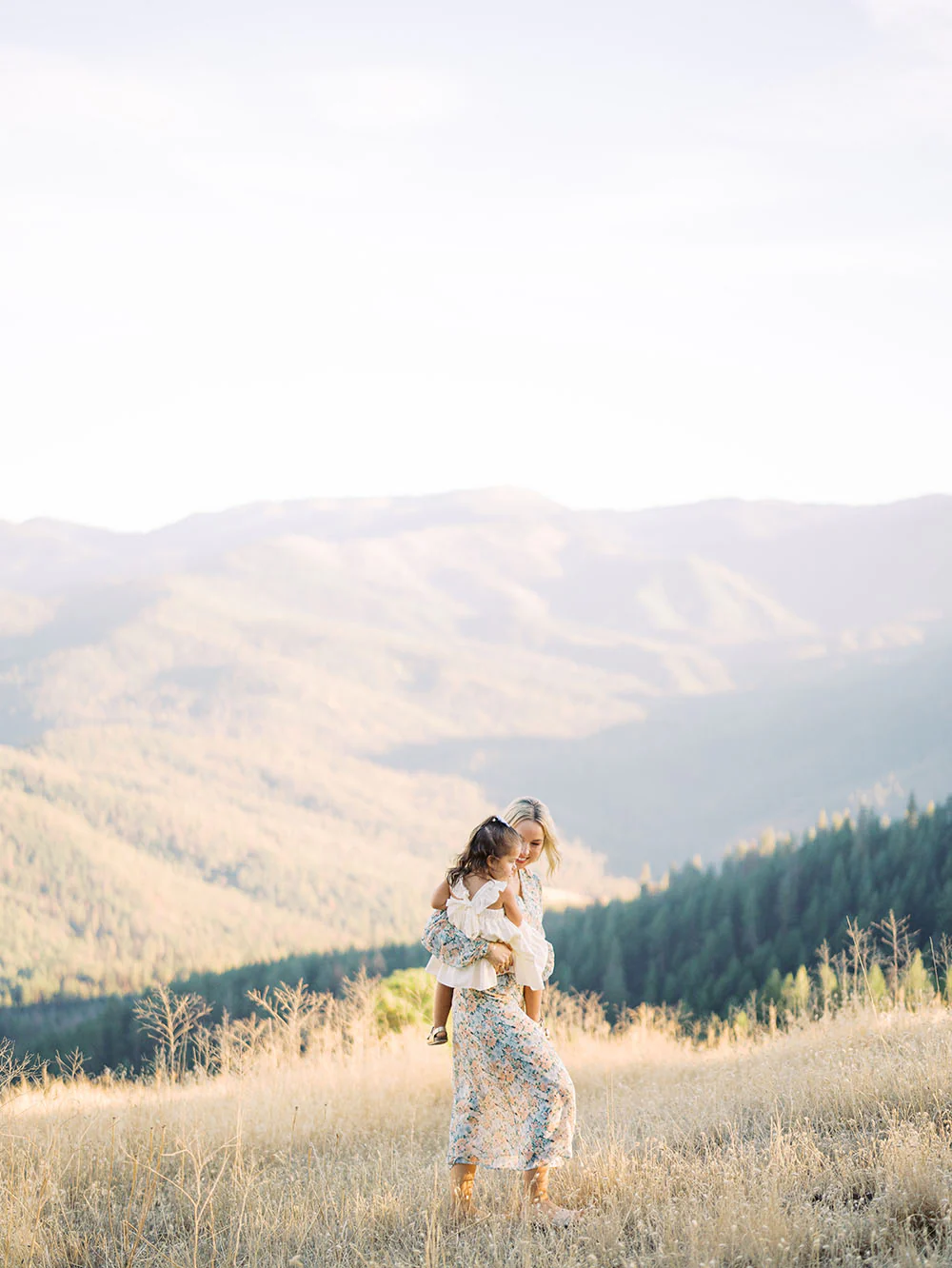 The Archetype Process - The Yellow Pack IV – Gói Presets Profiles Màu Phim Mang Đến Cái Nhìn Chân Thật Của Consumer Film (xmp/acr, Profiles) B51T76 6 the archetype process the yellow pack iv goi presets profiles mau phim mang den cai nhin chan that cua consumer film 6