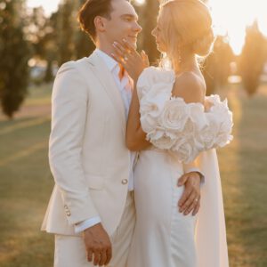 Peyton Byford Tuscany Collection – Gói Preset Màu Cổ Điển Ấm Áp và Sạch Sẽ Cho Nhiếp Ảnh Cưới và Chân Dung (xmp/acr) B54I75 8 peyton byford tuscany collection goi preset mau co dien am ap va sach se cho nhiep anh cuoi va chan dung 2