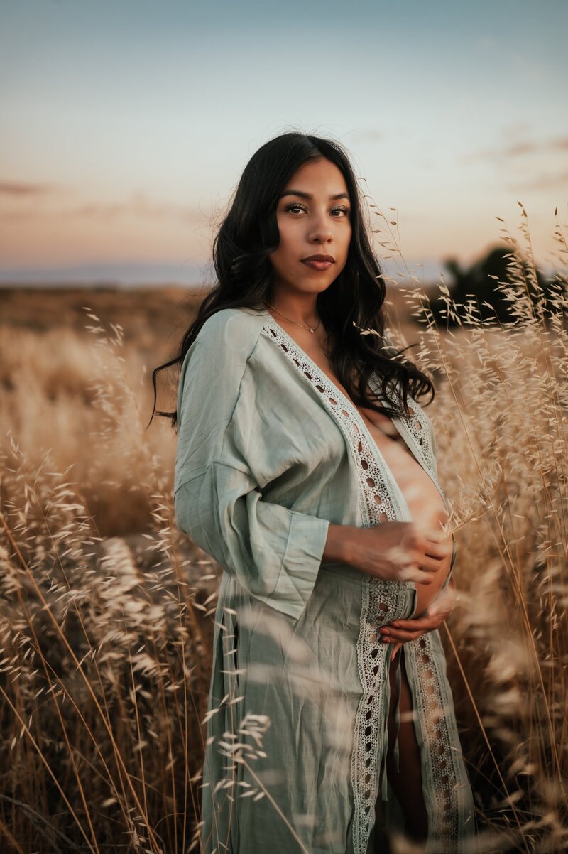 Aspen Dawn - Pack 4 Presets – Gói Presets Tone Nâu Đất Dành Cho Nhiếp Ảnh Chân Dung (xmp/acr) V64D64 1 Aspen Dawn - Pack 4 Presets – Gói Presets Tone Nâu Đất Dành Cho Nhiếp Ảnh Chân Dung (xmp/acr) V64D64