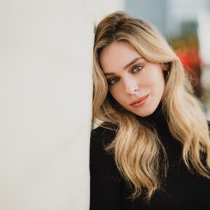 dvlop radiant lightroom presets by visual flow 2025 bo suu tap preset mau dien anh am ap va manh me 2