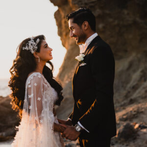 DVLOP - Radiant Lightroom Presets by Visual Flow 2025 – Bộ sưu tập Preset màu điện ảnh ấm áp và mạnh mẽ (xmp/acr) A81X21