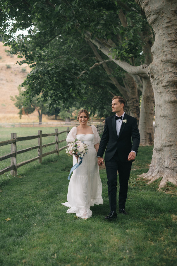 DVLOP - The Day to Day Collection by Kristen Marie Parker – Bộ sưu tập Preset màu Film được thiết kế cho mọi khía cạnh của ngày cưới (xmp/acr) N76C39 4 dvlop the day to day collection by kristen marie parker bo suu tap preset mau film duoc thiet ke cho moi khia canh cua ngay cuoi 8