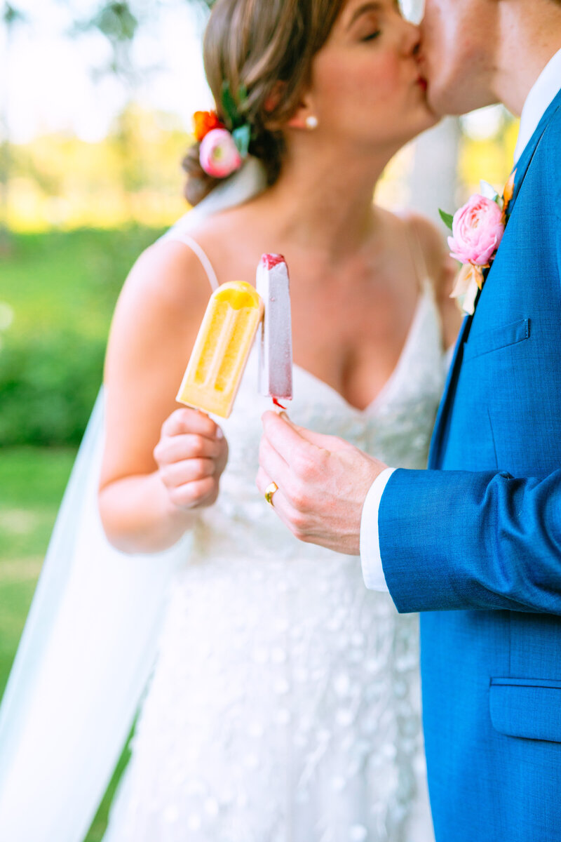 Kindred - Summer Preset Lightroom – Bộ Sưu Tập Preset Mùa Hè Rực Rỡ - Tone Màu Da Chuẩn Đẹp Tự Nhiên ☀️👙🍉⛱️ (xmp/acr) C77P34 2 koetter 000273