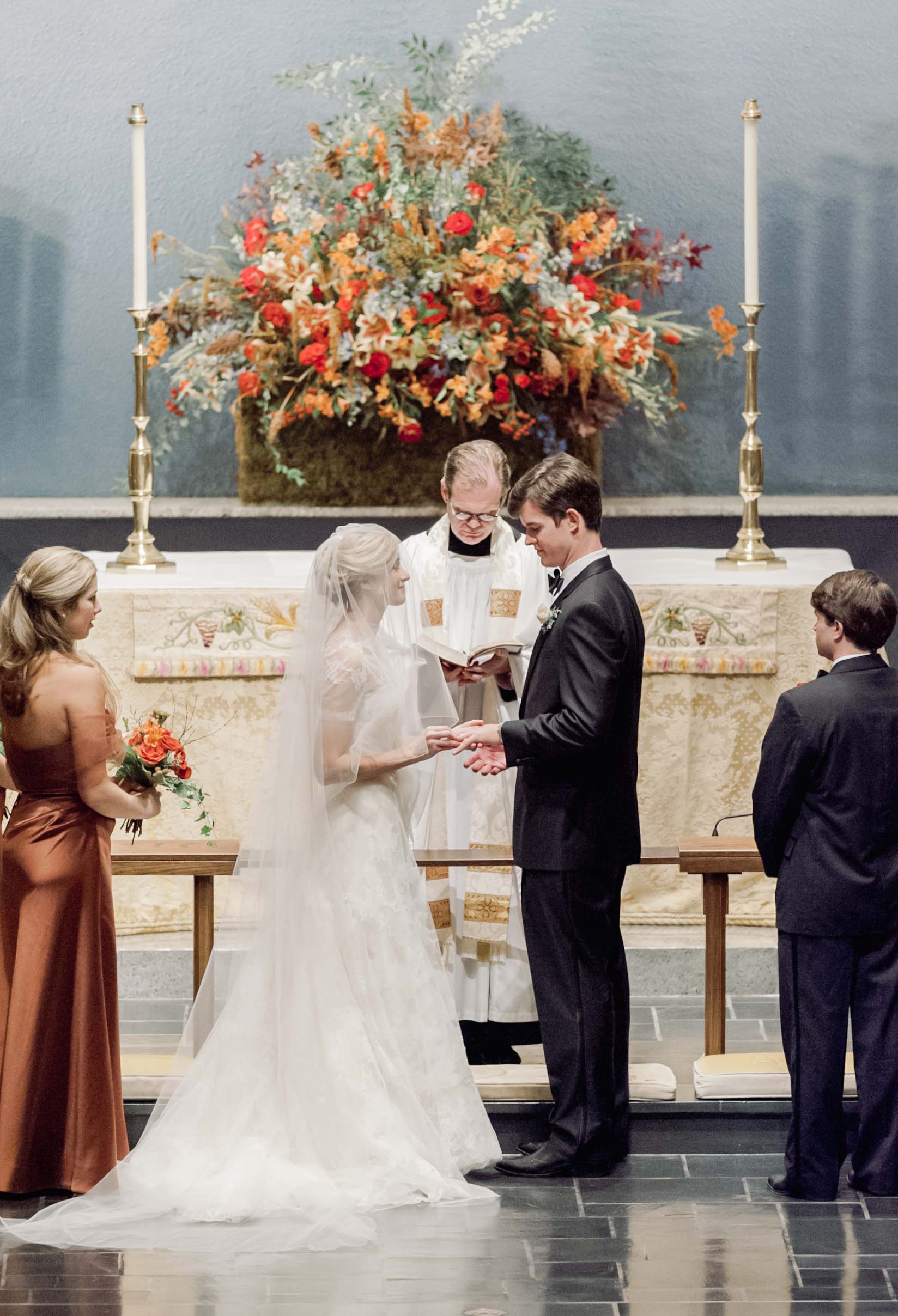 Heirloom Presets - Heirloom One – Bộ sưu tập Preset Màu Film Fine Art Weddings (xmp/acr) S89O08 9 heirloom presets heirloom one bo suu tap preset mau film fine art weddings 6 copy