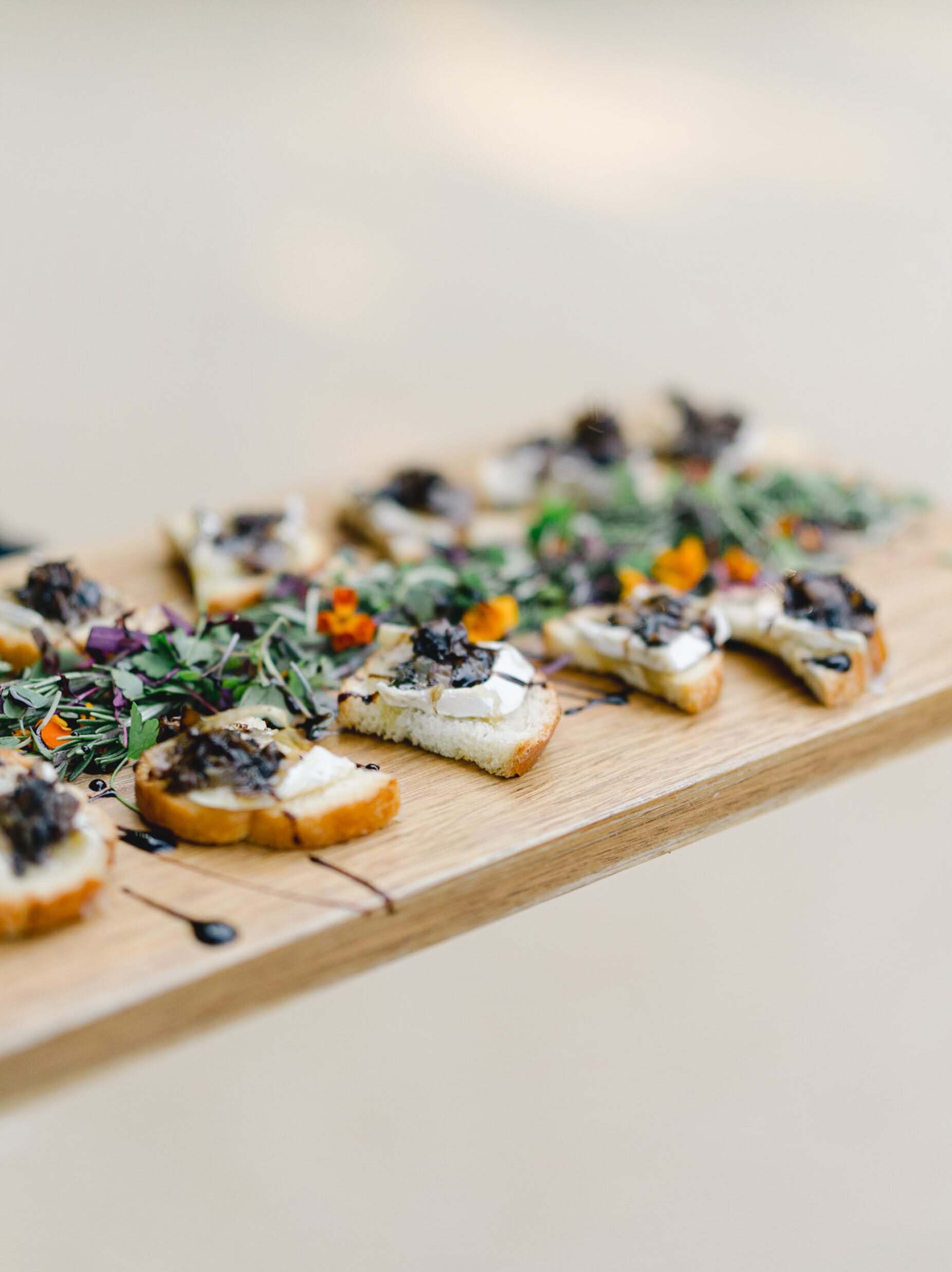 Heirloom Presets - Heirloom One – Bộ sưu tập Preset Màu Film Fine Art Weddings (xmp/acr) S89O08 12 heirloom presets heirloom one bo suu tap preset mau film fine art weddings 9