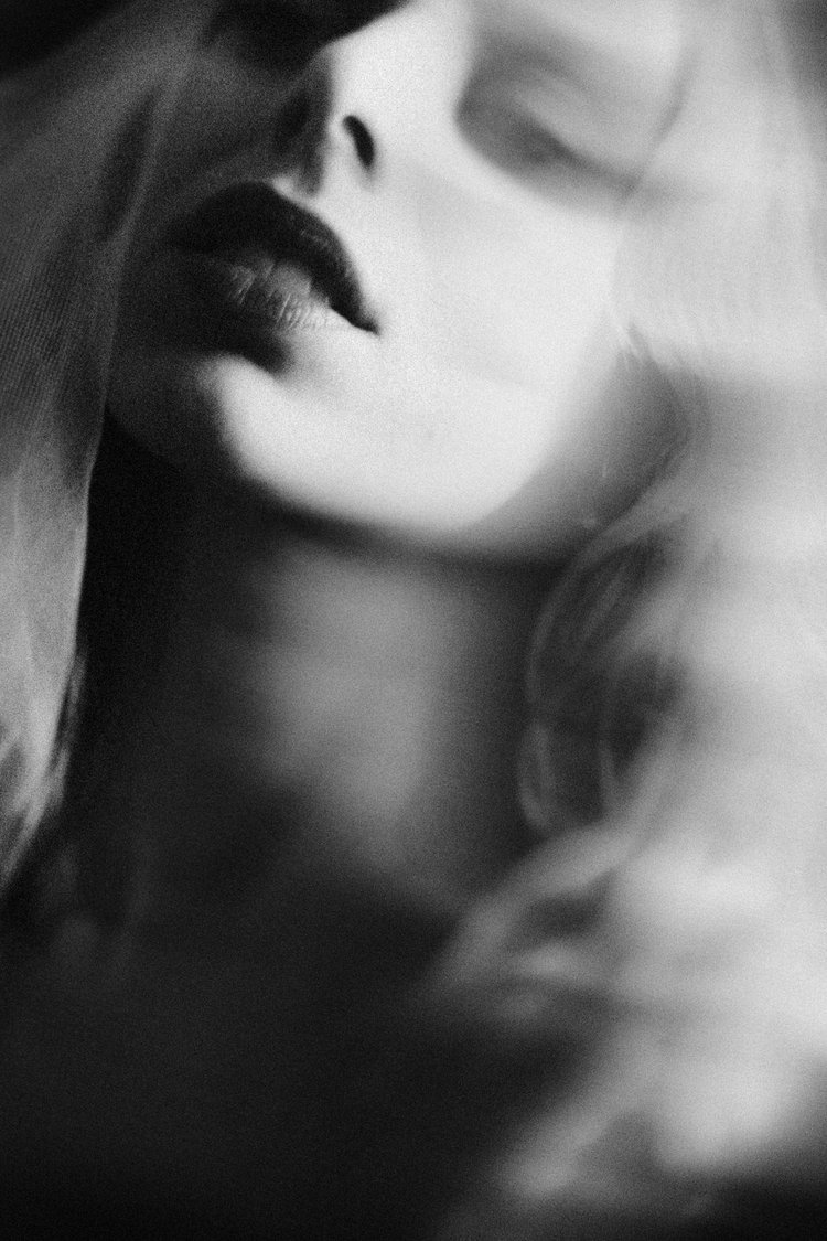 Legacy Presets - Noir – Bộ sưu tập Preset Đen & Trắng Ấn Tượng (xmp/acr) N88X79 4 legacy presets noir bo suu tap preset den trang an tuong 3