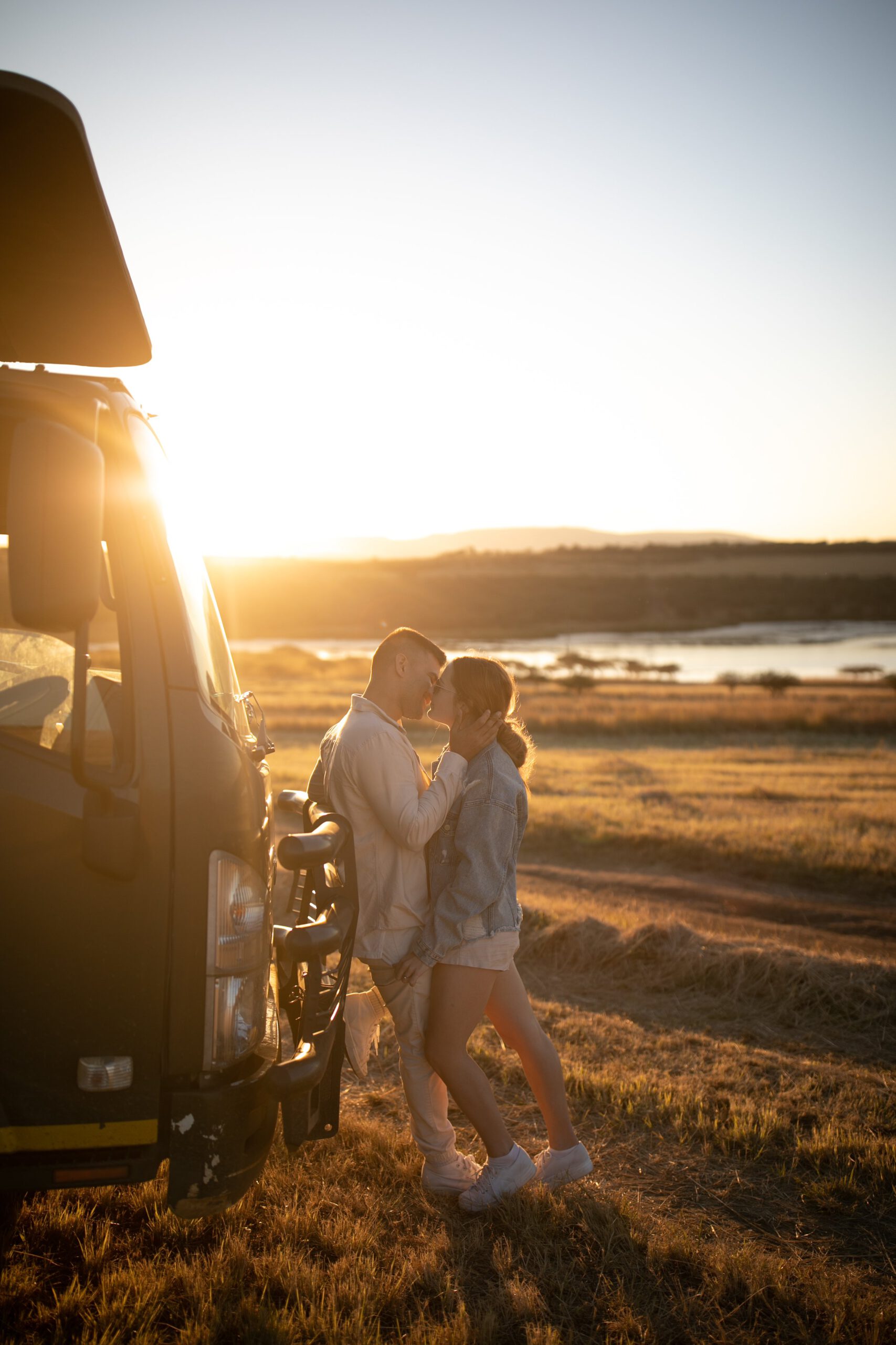 Dyaln Fox (FOXTOG) - Pack 2 – Bộ sưu tập Preset màu nâu đất ấm áp tự nhiên và lãng mạn (xmp/acr) N95D67 5 dyaln fox foxtog pack 2 bo suu tap preset mau nau dat am ap tu nhien va lang man 4 scaled