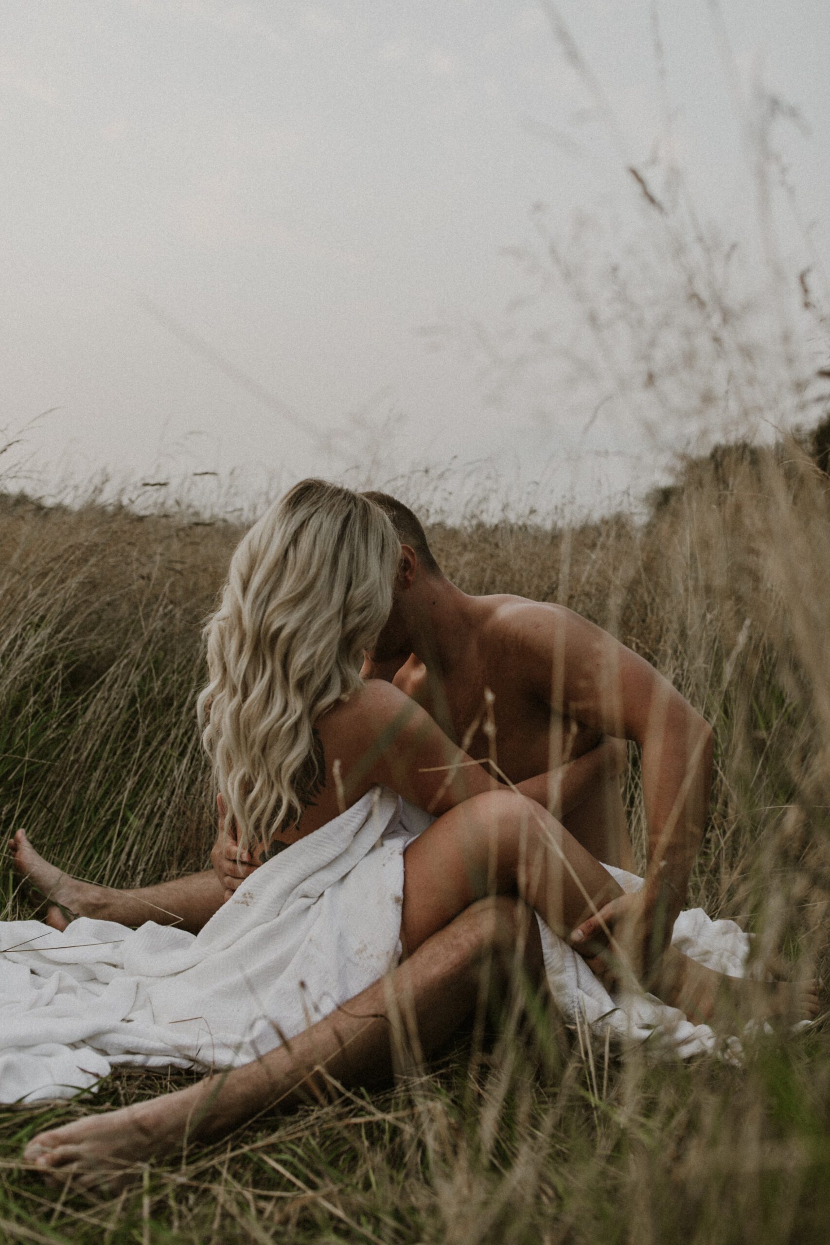 Dyaln Fox (FOXTOG) - Pack 2 – Bộ sưu tập Preset màu nâu đất ấm áp tự nhiên và lãng mạn (xmp/acr) N95D67 6 dyaln fox foxtog pack 2 bo suu tap preset mau nau dat am ap tu nhien va lang man 5 scaled