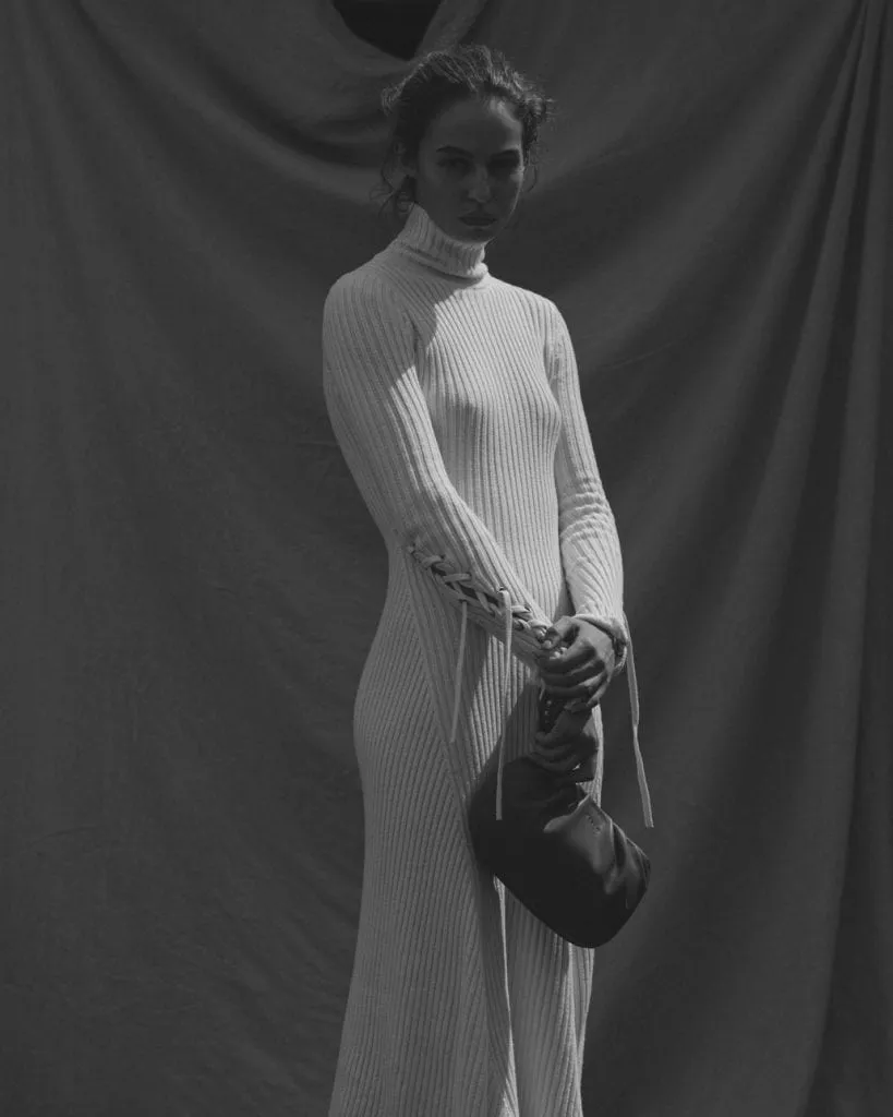 Alex Hutchinson - Lightroom & ACR Preset Pack Black & White — Bộ sưu tập Presets film đen trắng hoàn hảo để tạo ra những bức ảnh đơn sắc tuyệt đẹp (xmp/acr, lr) L104A54 2 alex hutchinson lightroom acr preset pack black white bo suu tap presets film den trang hoan hao de tao ra nhung buc anh don sac tuyet dep 0