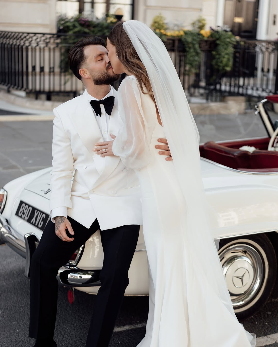 Zach & Grace - Feels Like Film — Bộ sưu tập Preset mang hoài niệm và cảm xúc của phim ảnh 2025 (xmp/acr) C102L17 3 zach grace feels like film bo suu tap preset mang hoai niem va cam xuc cua phim anh 2025 0