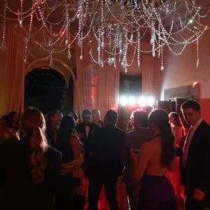 karina santos the refined presets goi preset mang hoi tho am ap va tam hon lang man cua nag den tu california 9