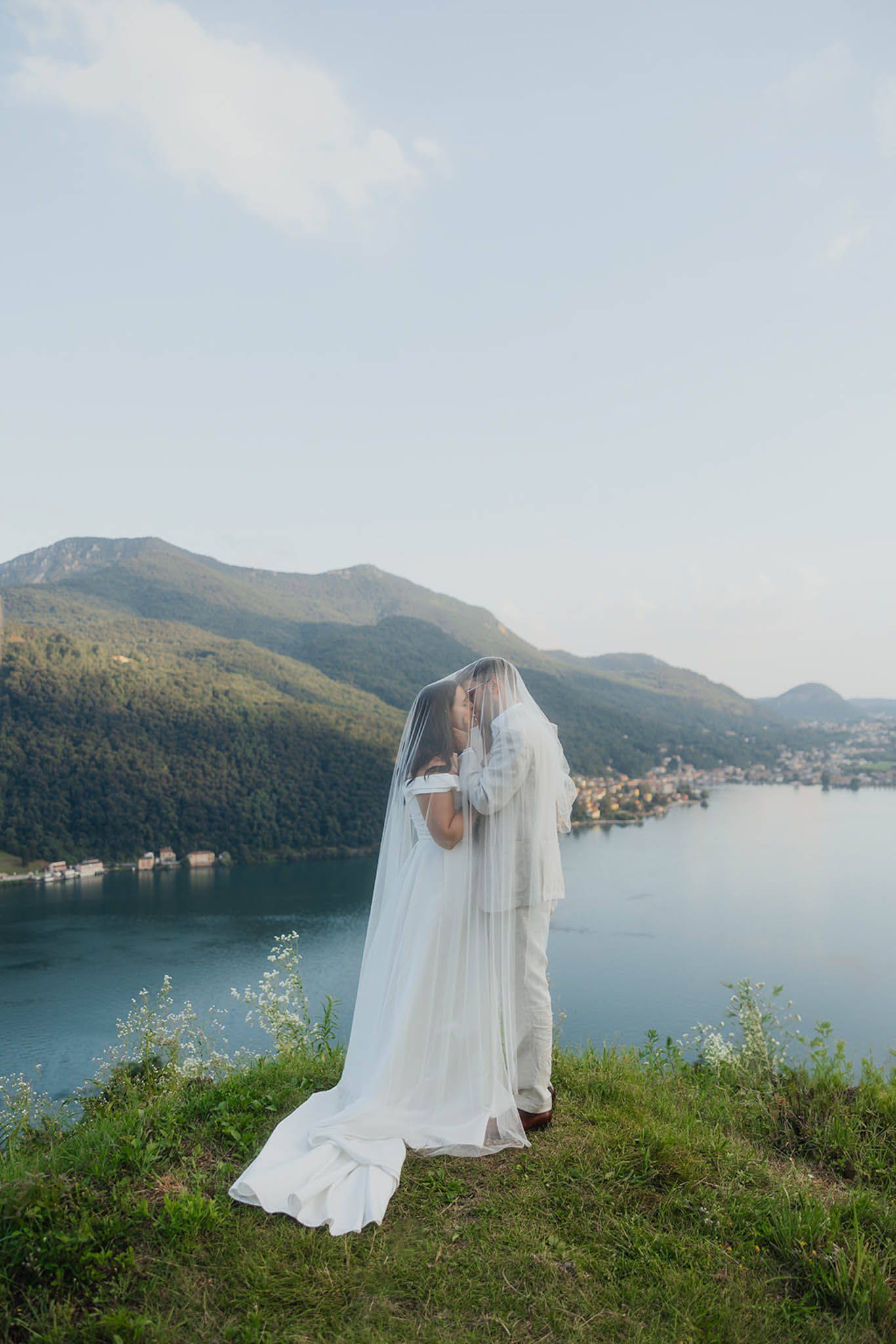 Lauriane Vega - The Legacy Presets Collection — Bộ sưu tập Preset màu sắc ấn tượng tôn vinh Nhiếp ảnh cưới của bạn (xmp/acr) R114D13